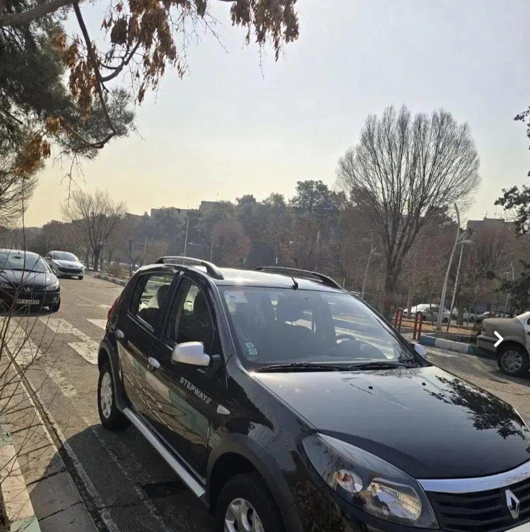 رنو  ساندرو استپ وی 2