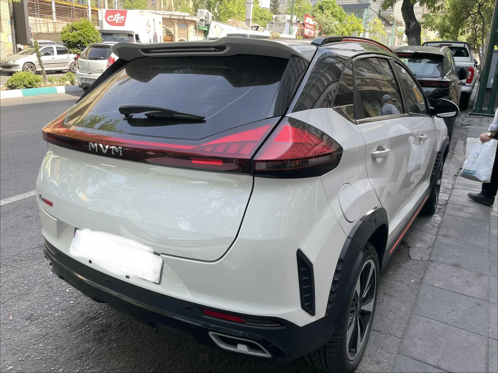 ام وی ام  X33 کراس 4
