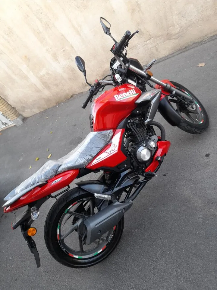 بنلی TNT 150