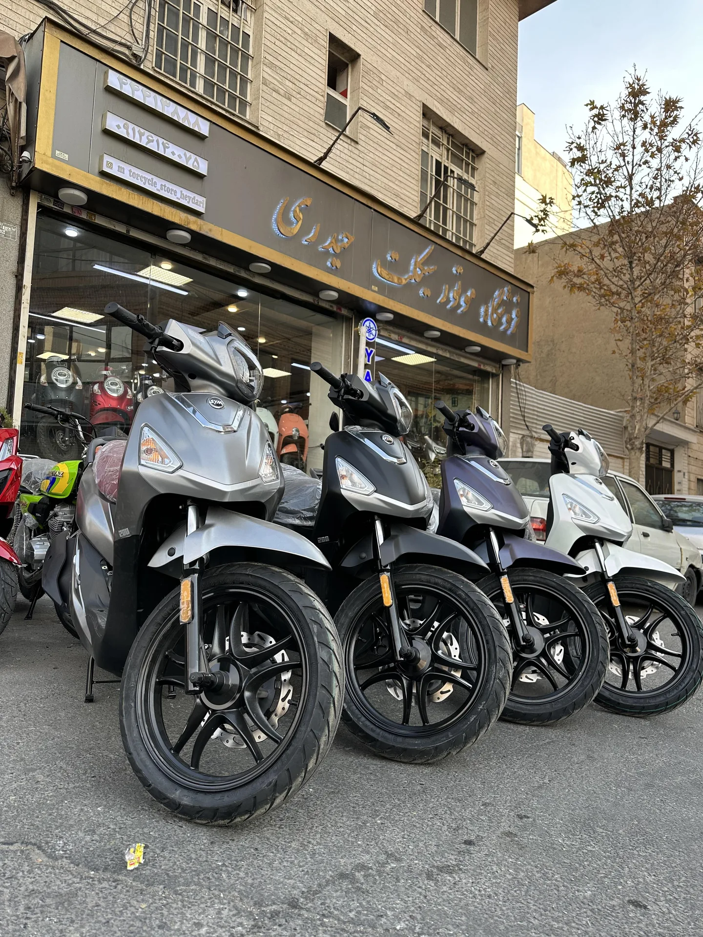اس وای ام گلکسی SF180