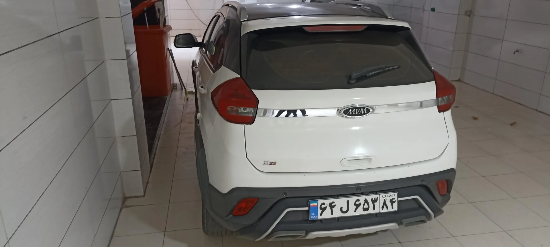 ام وی ام  X22 2