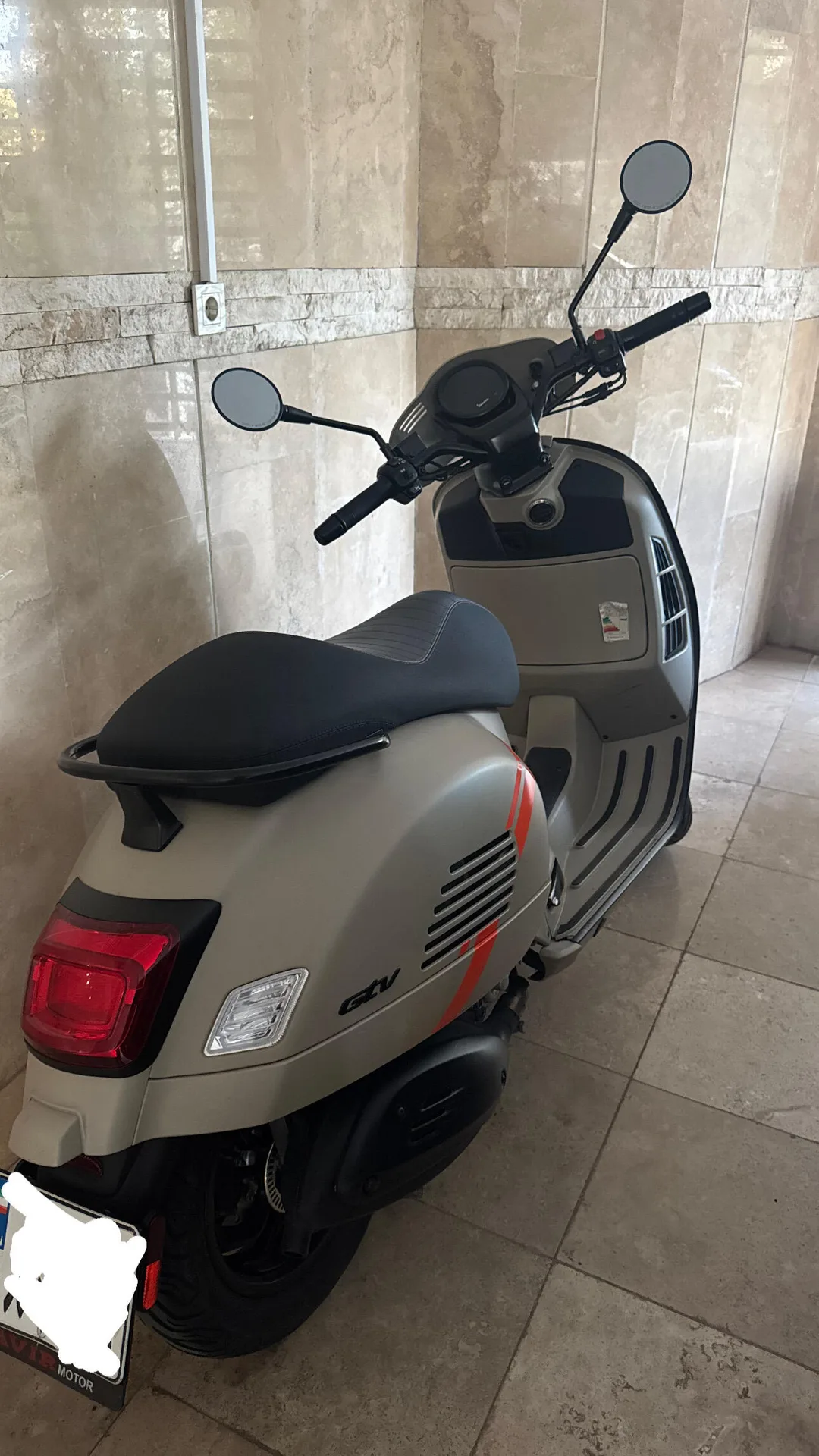 وسپا  جی تی وی 300 2