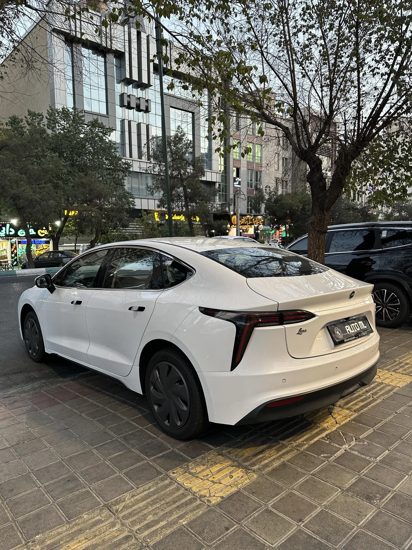 لونا  GRE 4