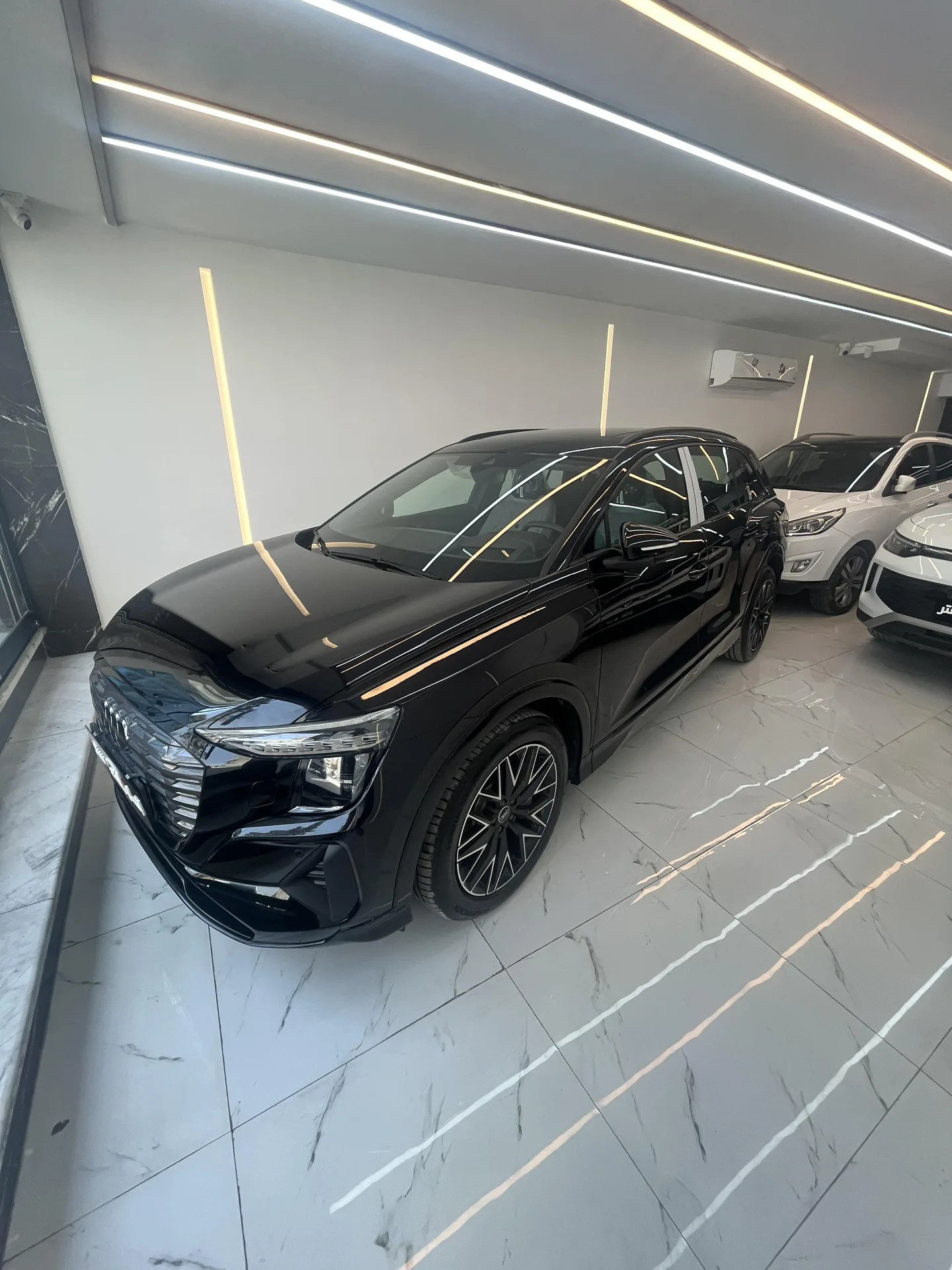 آئودی  Q5 e-tron 2