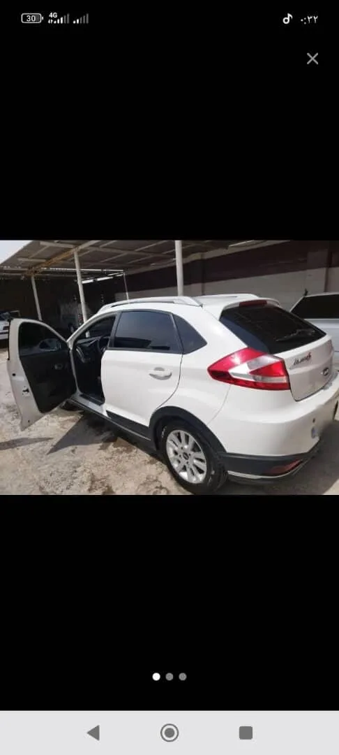 ام وی ام 315هاچ بک