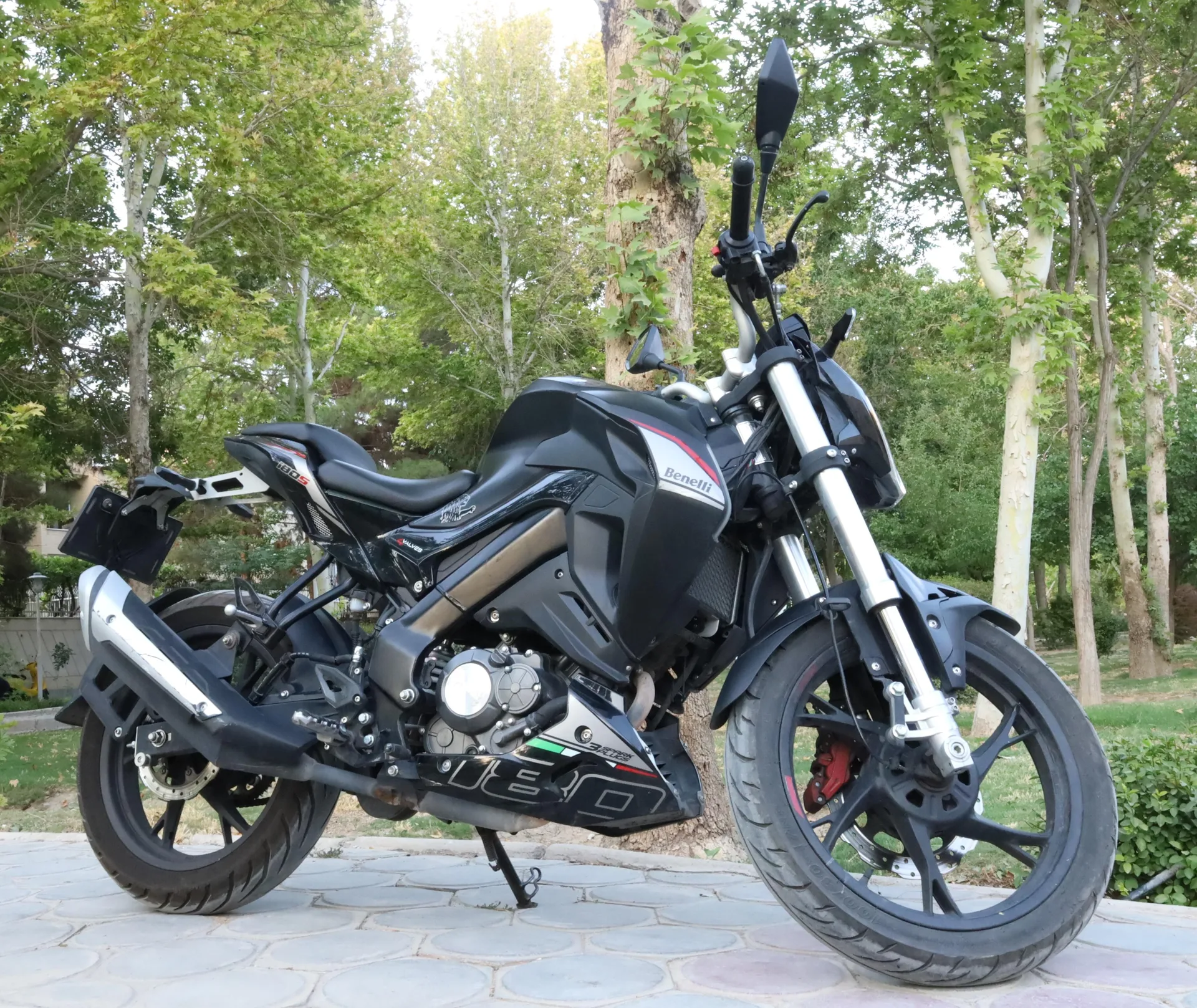 بنلی  TNT 180S 3