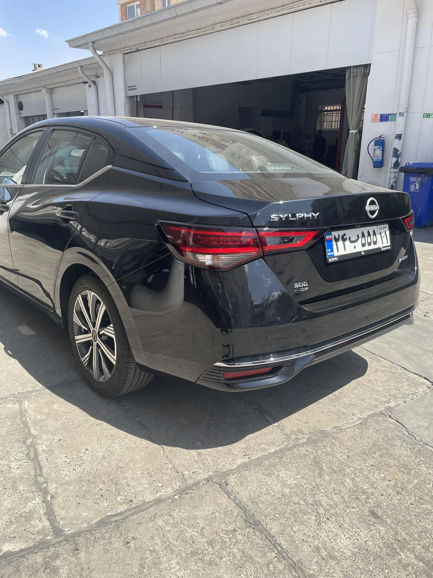 نیسان  سیلفی e-POWER 3
