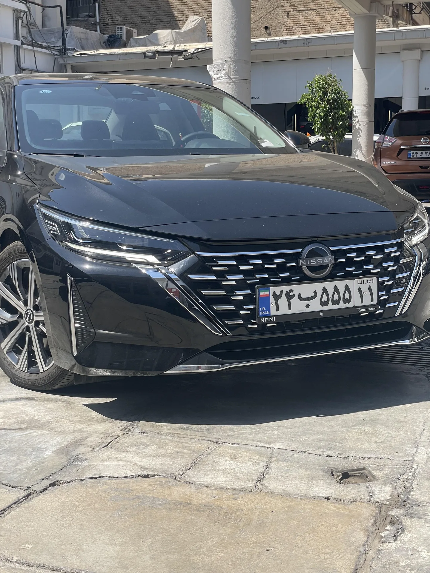 نیسان  سیلفی e-POWER 4
