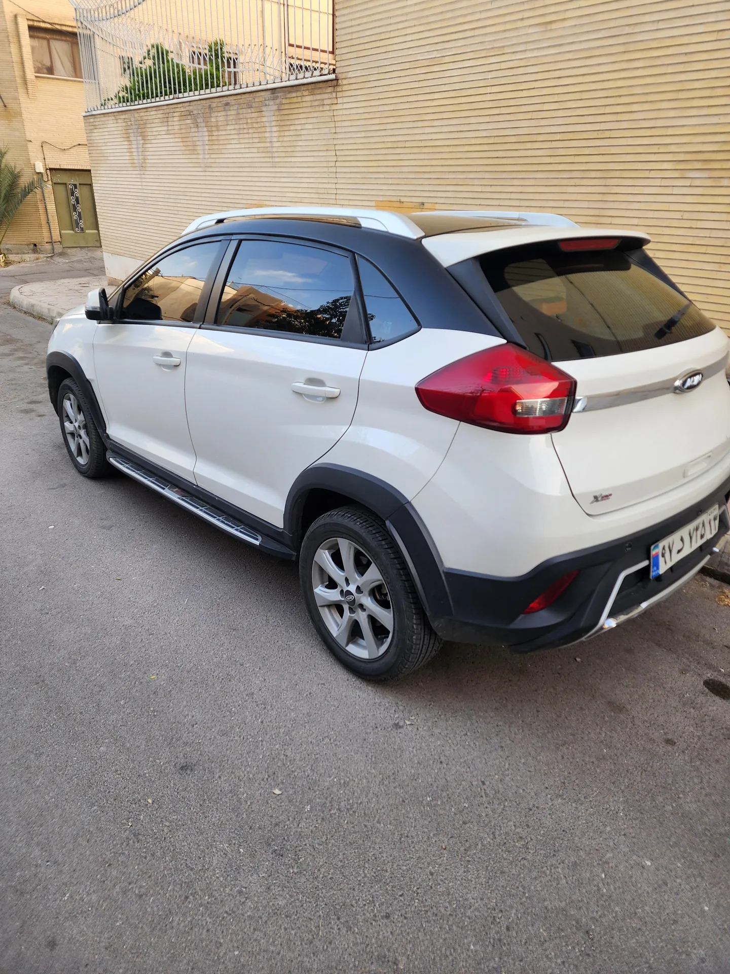 ام وی ام  X22 3