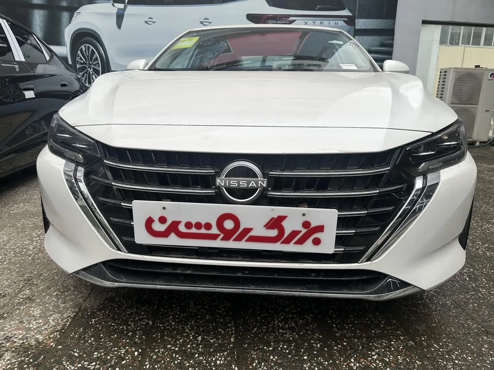 نیسان  سیلفی