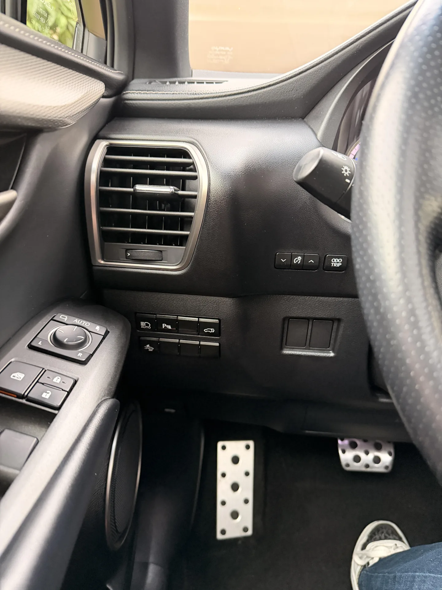 لکسوس  NX هیبرید 3