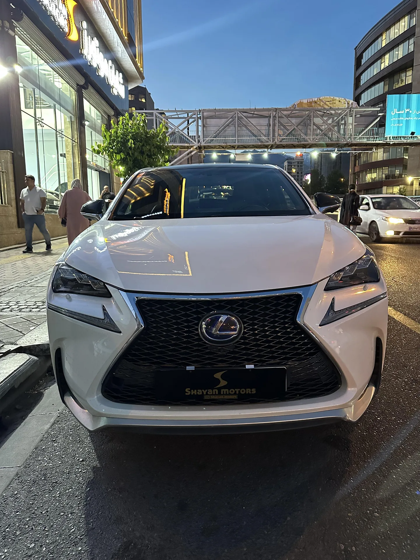 لکسوس NX هیبرید