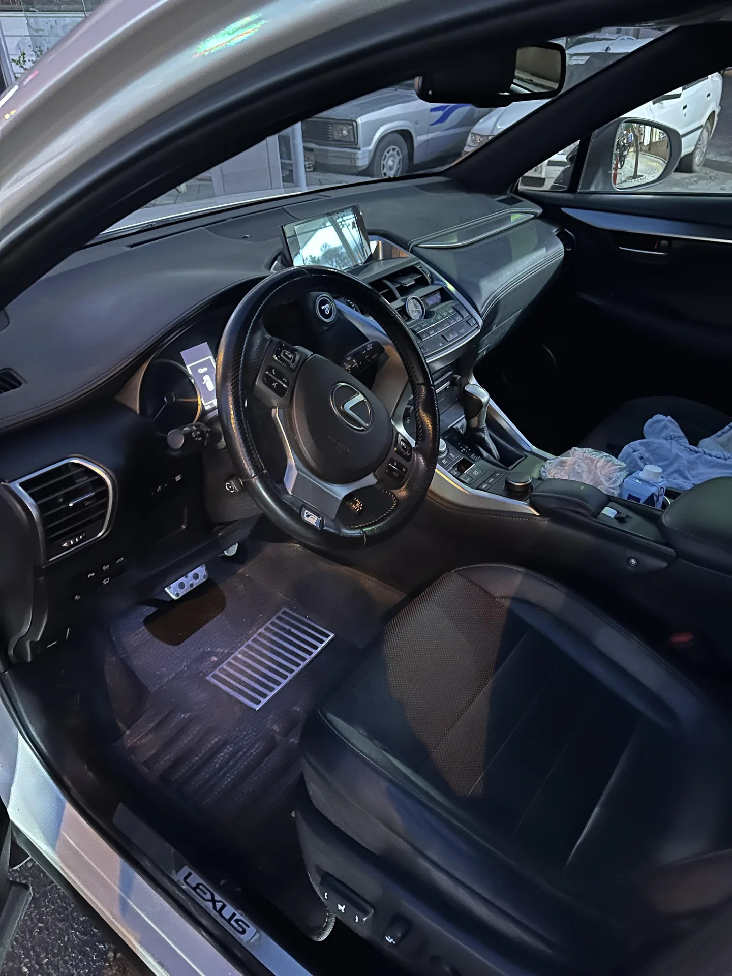 لکسوس  NX هیبرید 6