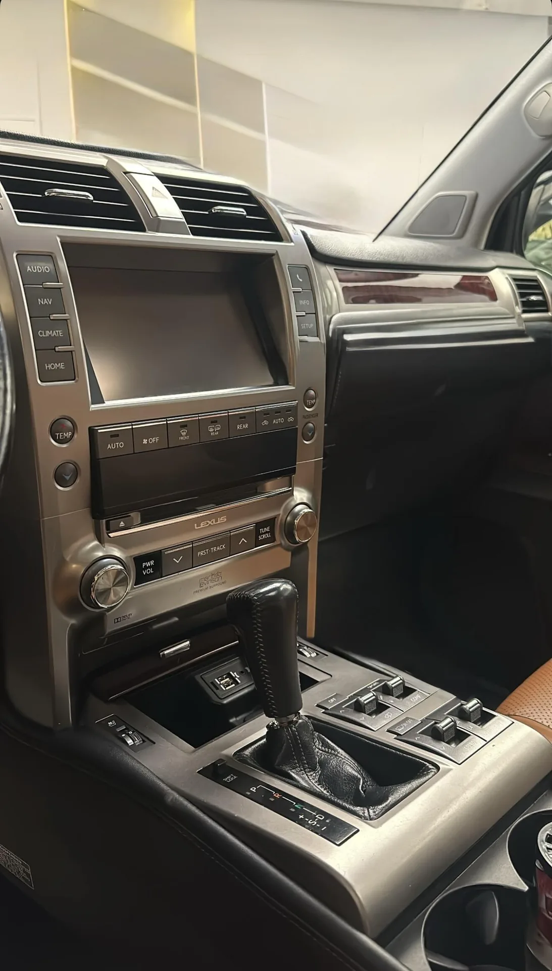 لکسوس  GX 4