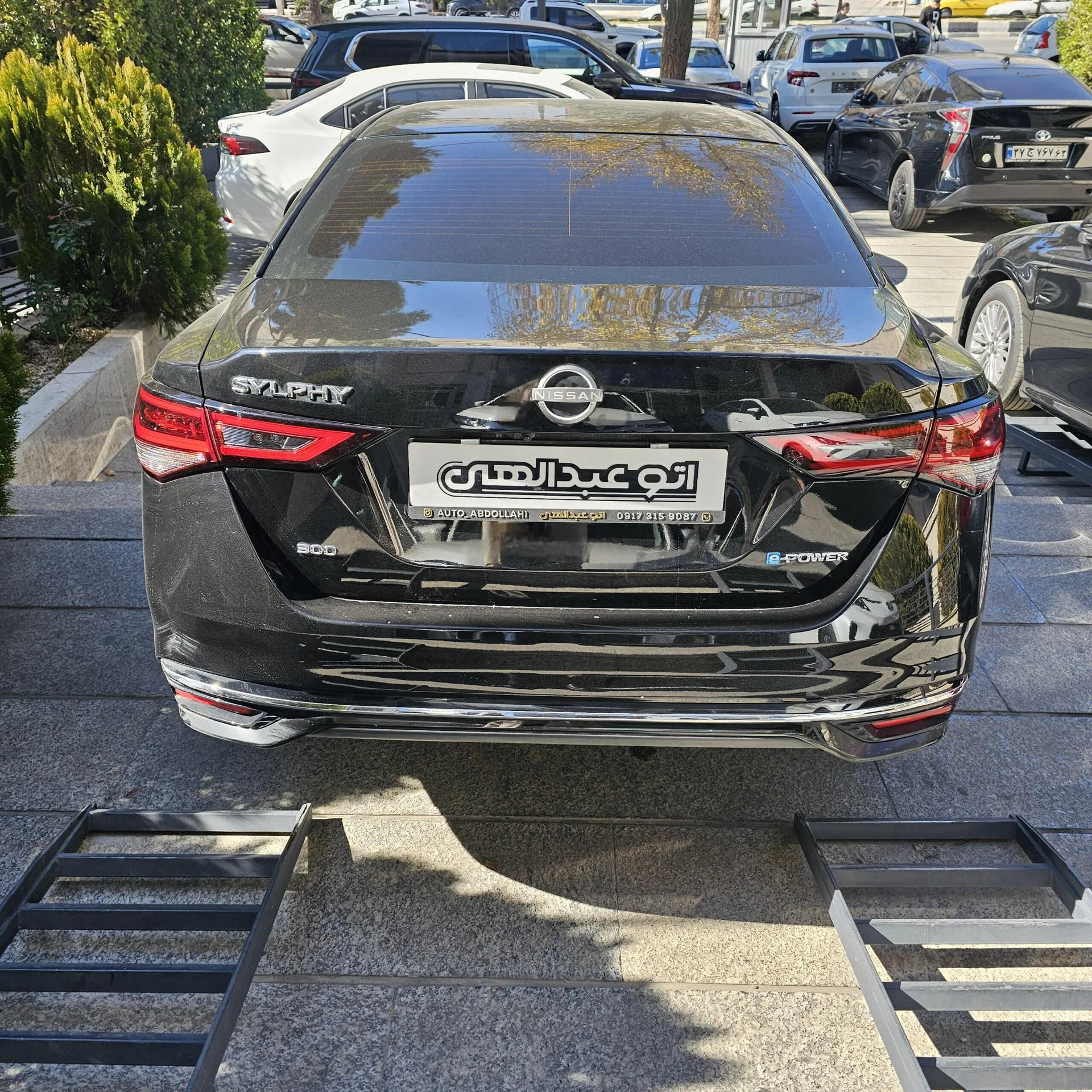 نیسان  سیلفی e-POWER 4