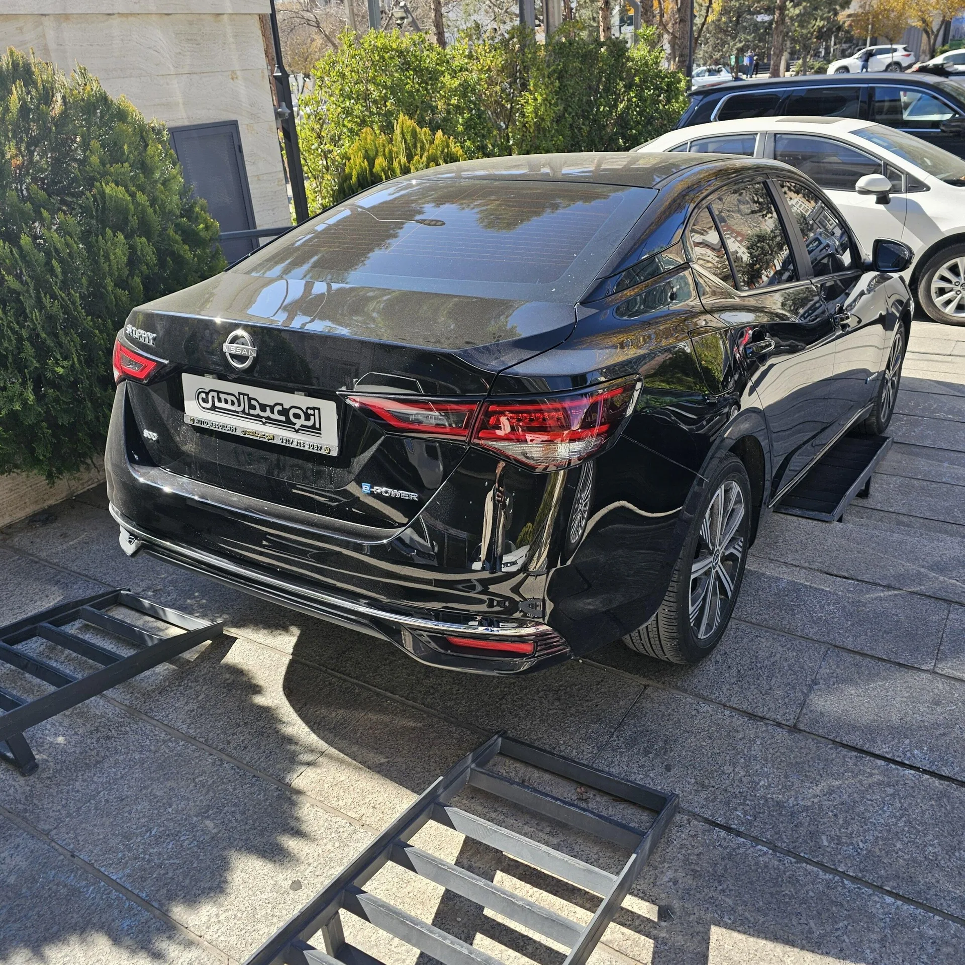 نیسان  سیلفی e-POWER 9