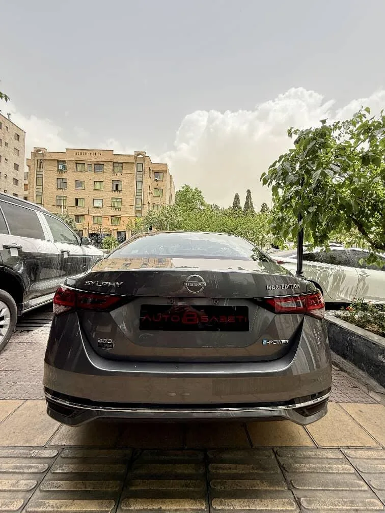 نیسان  سیلفی e-POWER 2