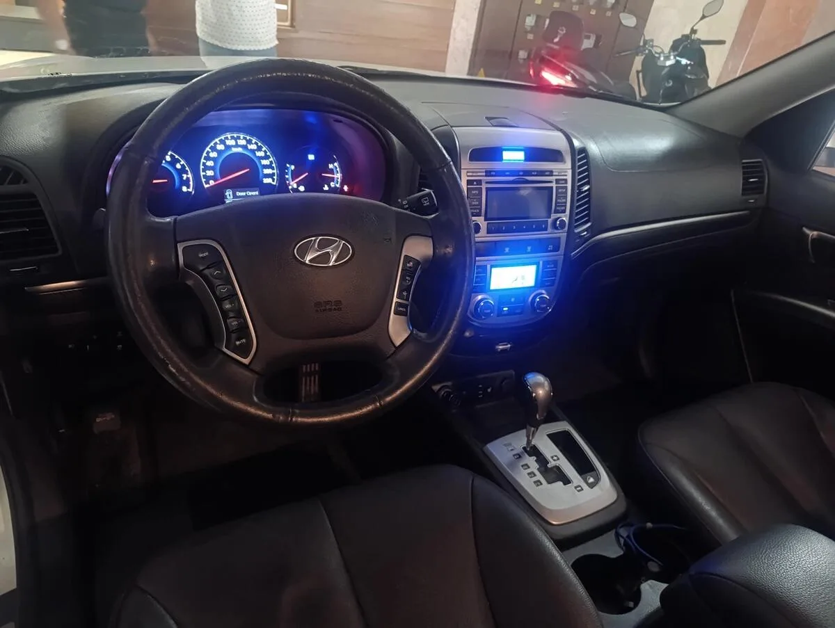 هیوندای  سانتافه 2