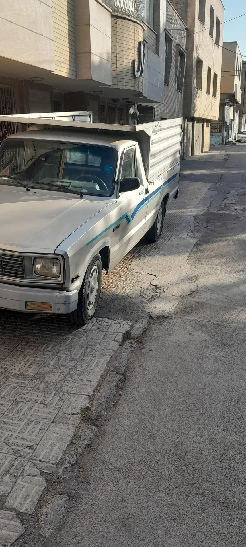 مزدا  وانت تک‌کابين 4