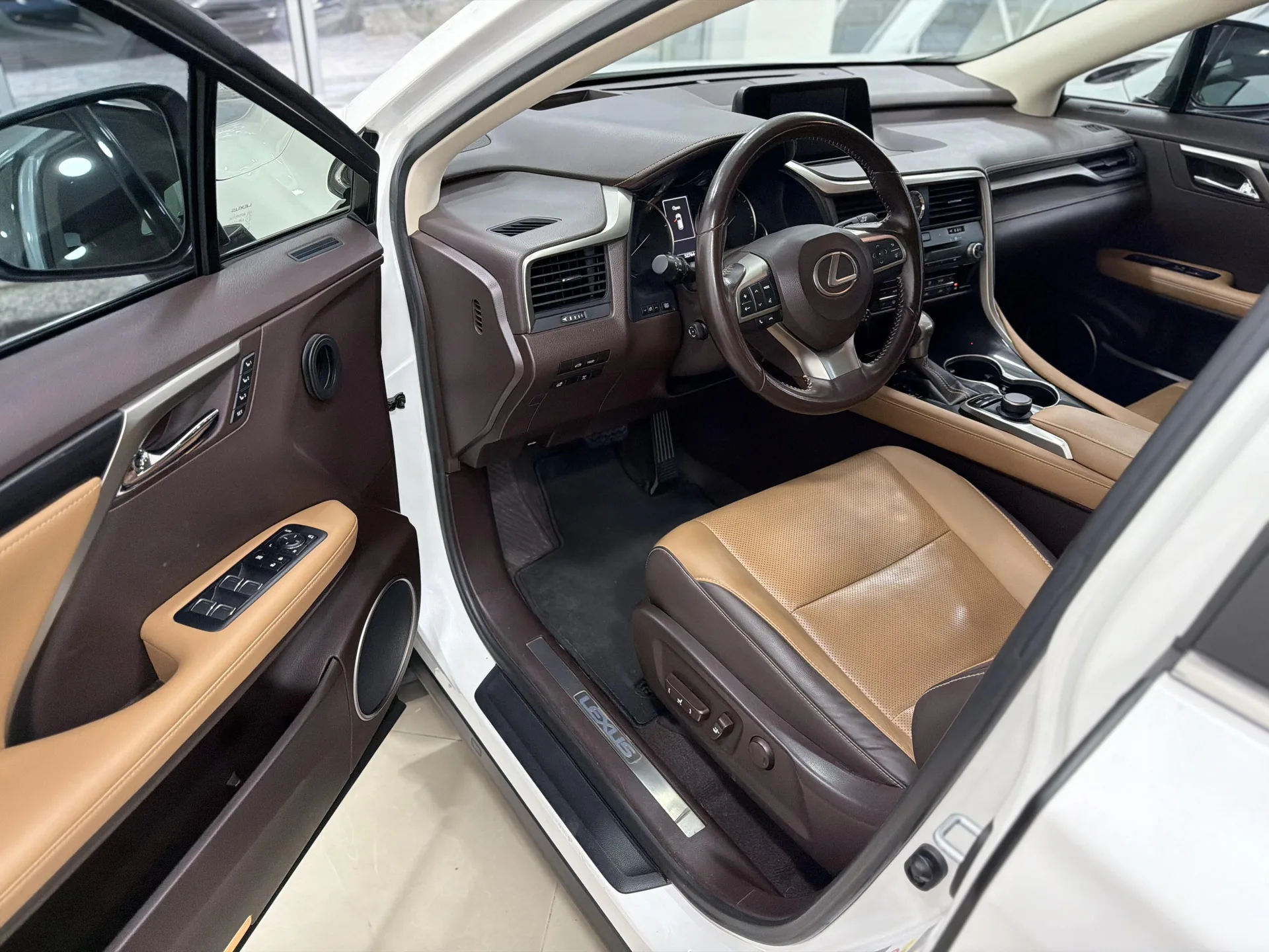 لکسوس  RX 7