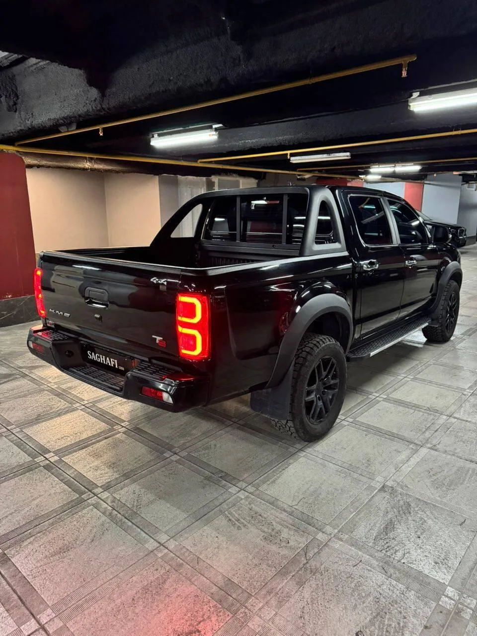 کی ام سی  T8 5