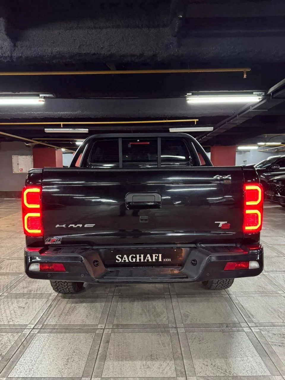 کی ام سی  T8 6