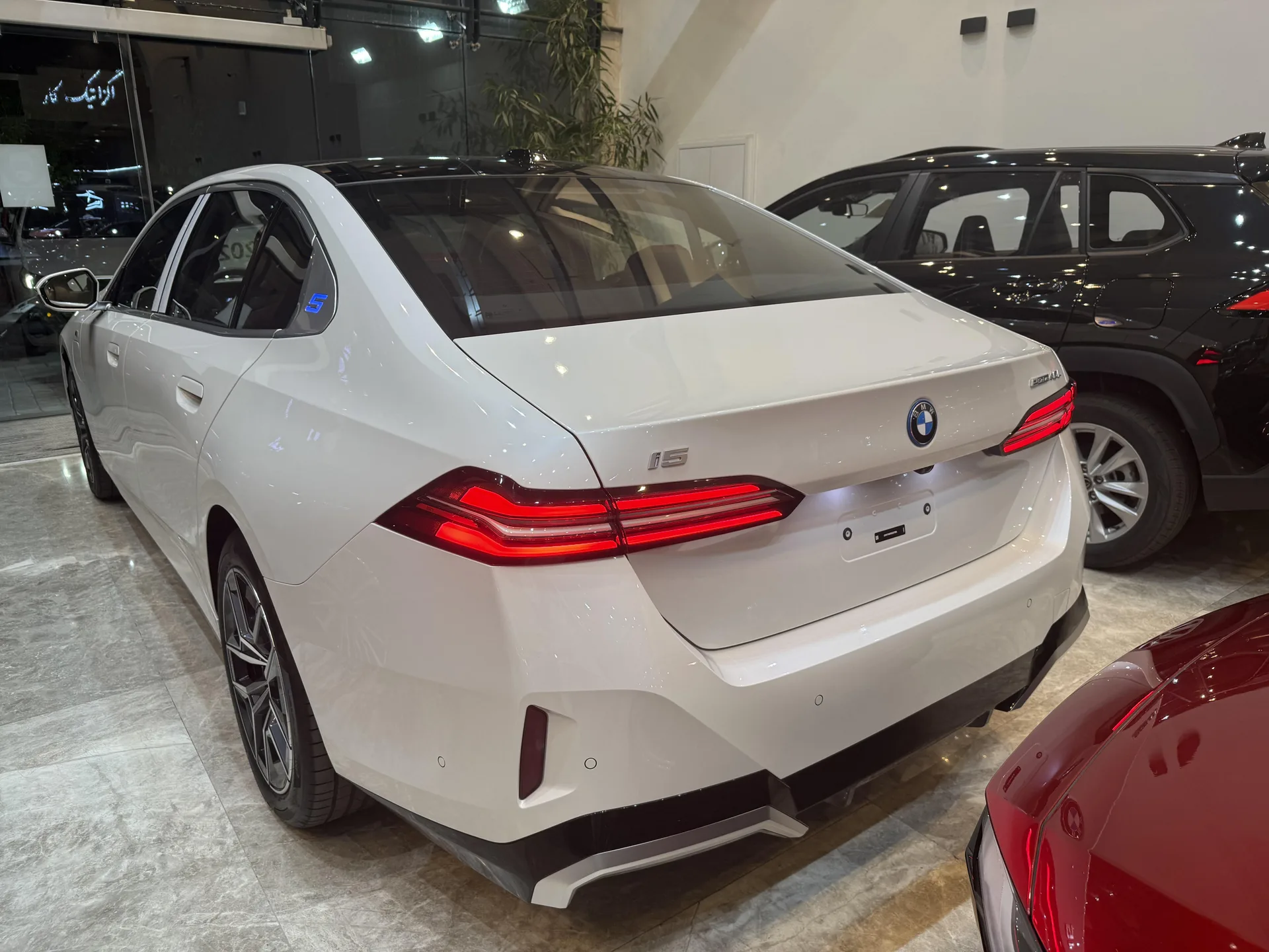 ب ام و  i5 7