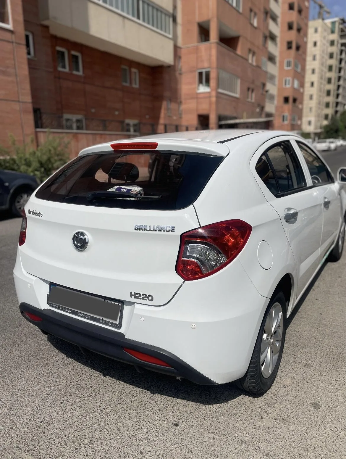 برلیانس  H220 3