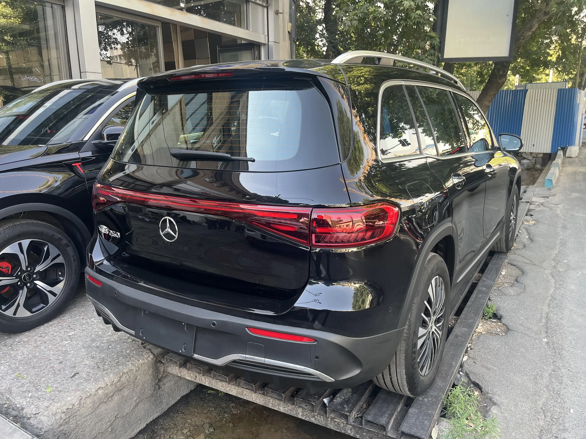 بنز  کلاس EQB 4