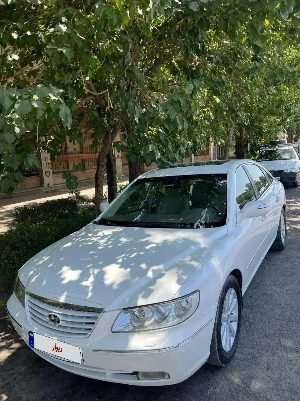 هیوندای آزرا (گرنجور)