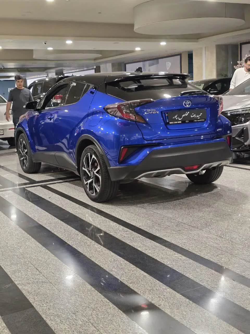 تویوتا  C-HR 4