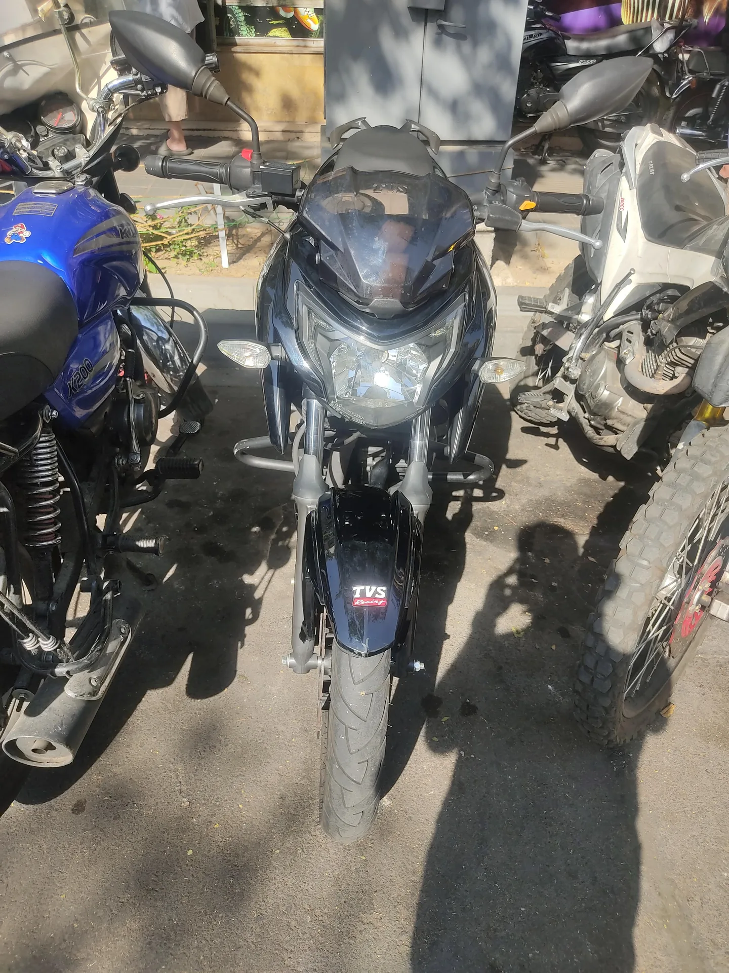 تی وی اس  آپاچی 160 2