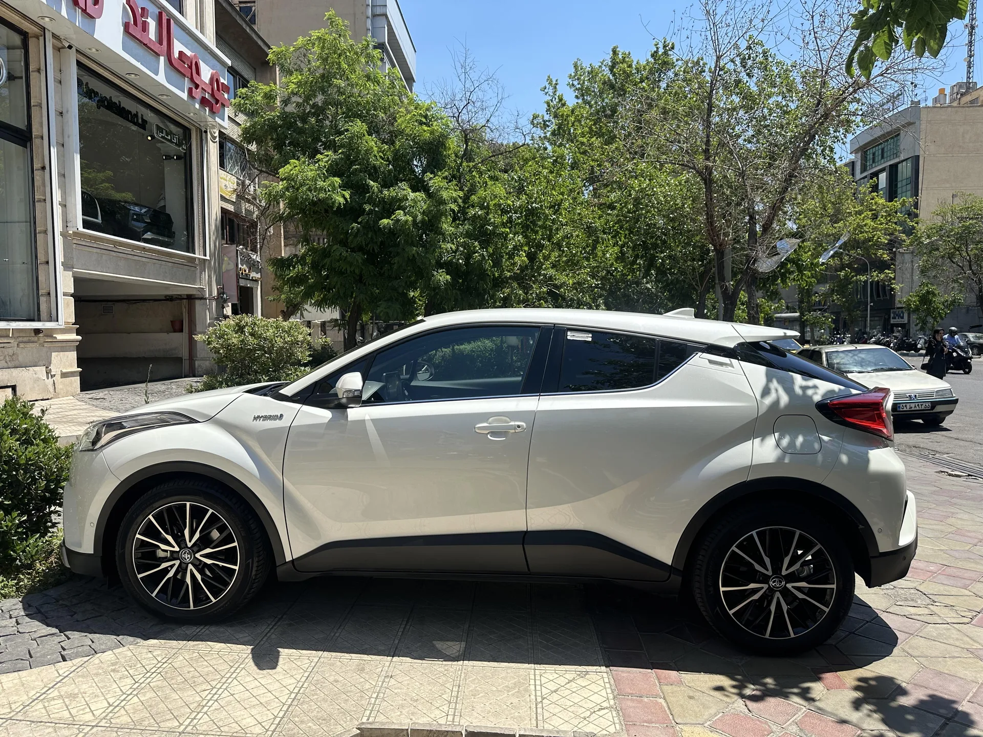 تویوتا  C-HR 2