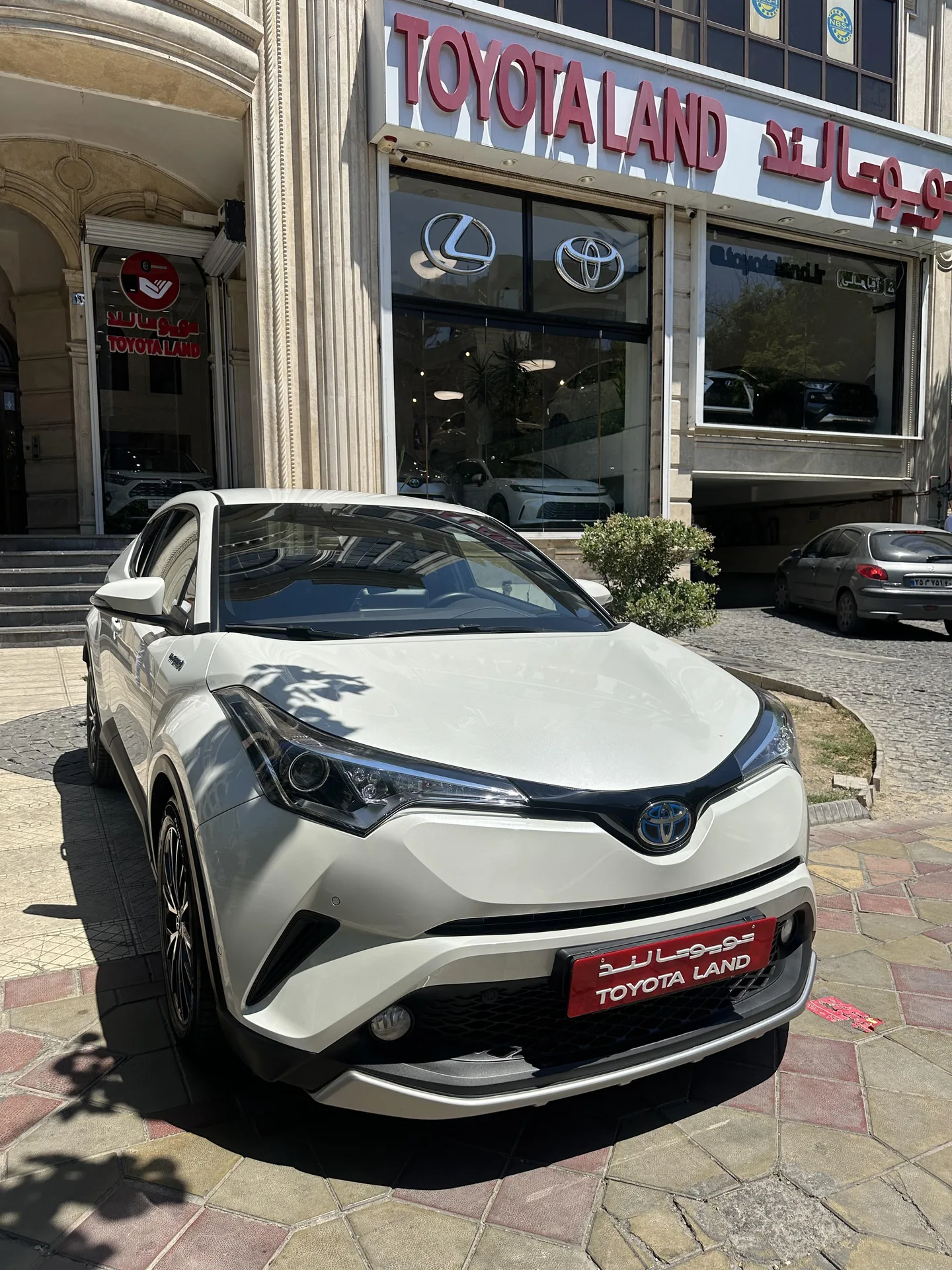 تویوتا  C-HR 6