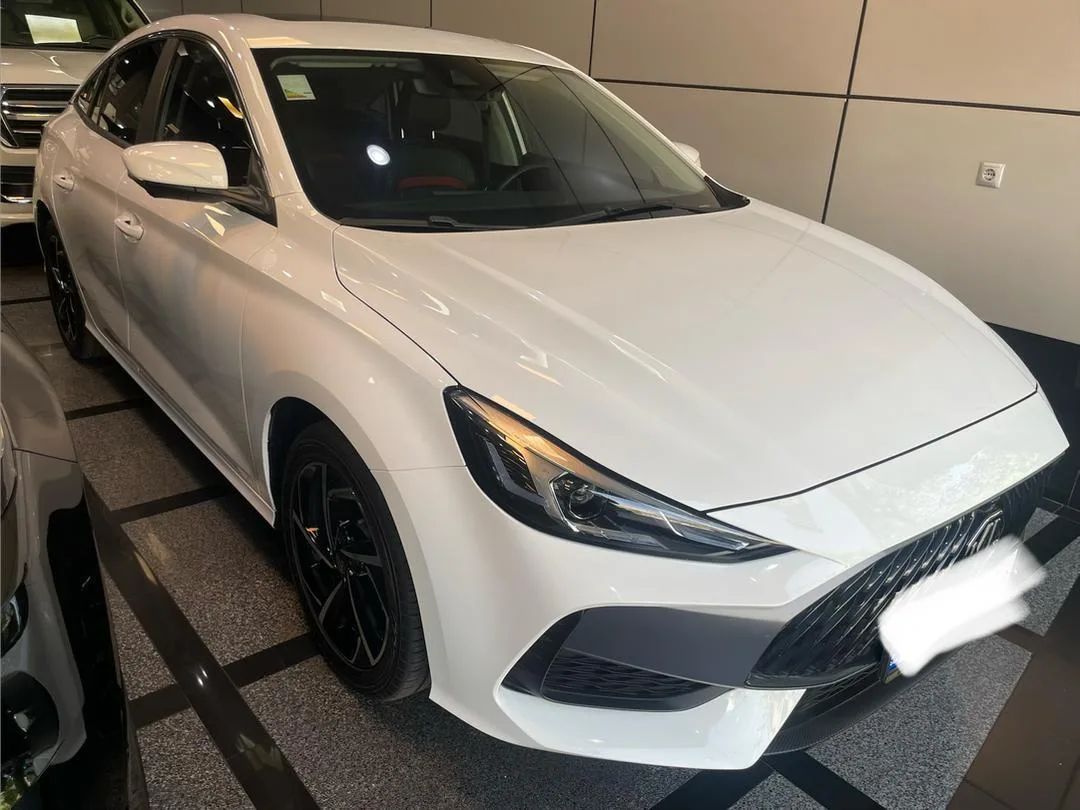 ام جی GT