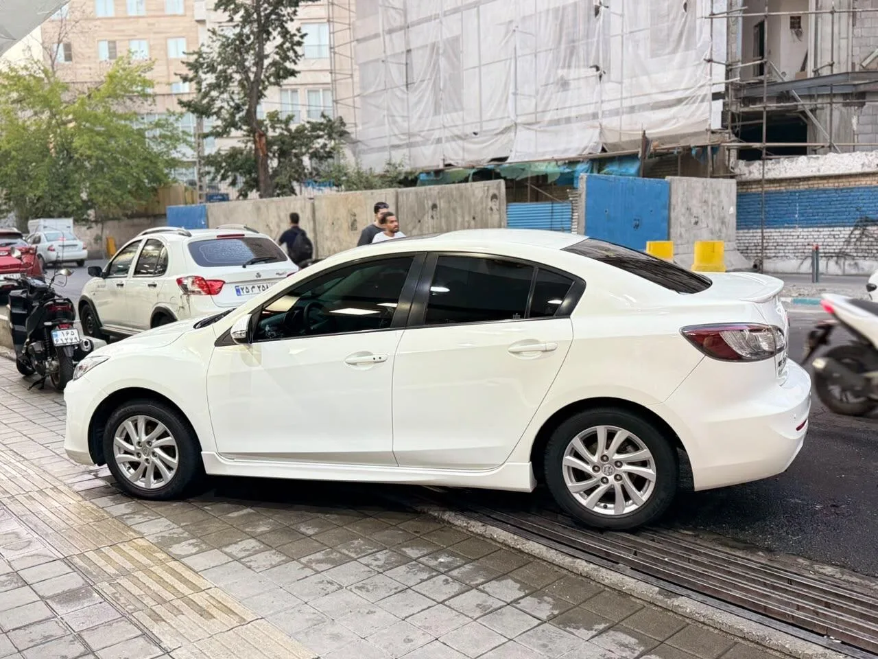 مزدا  3 نیو صندوق دار 3
