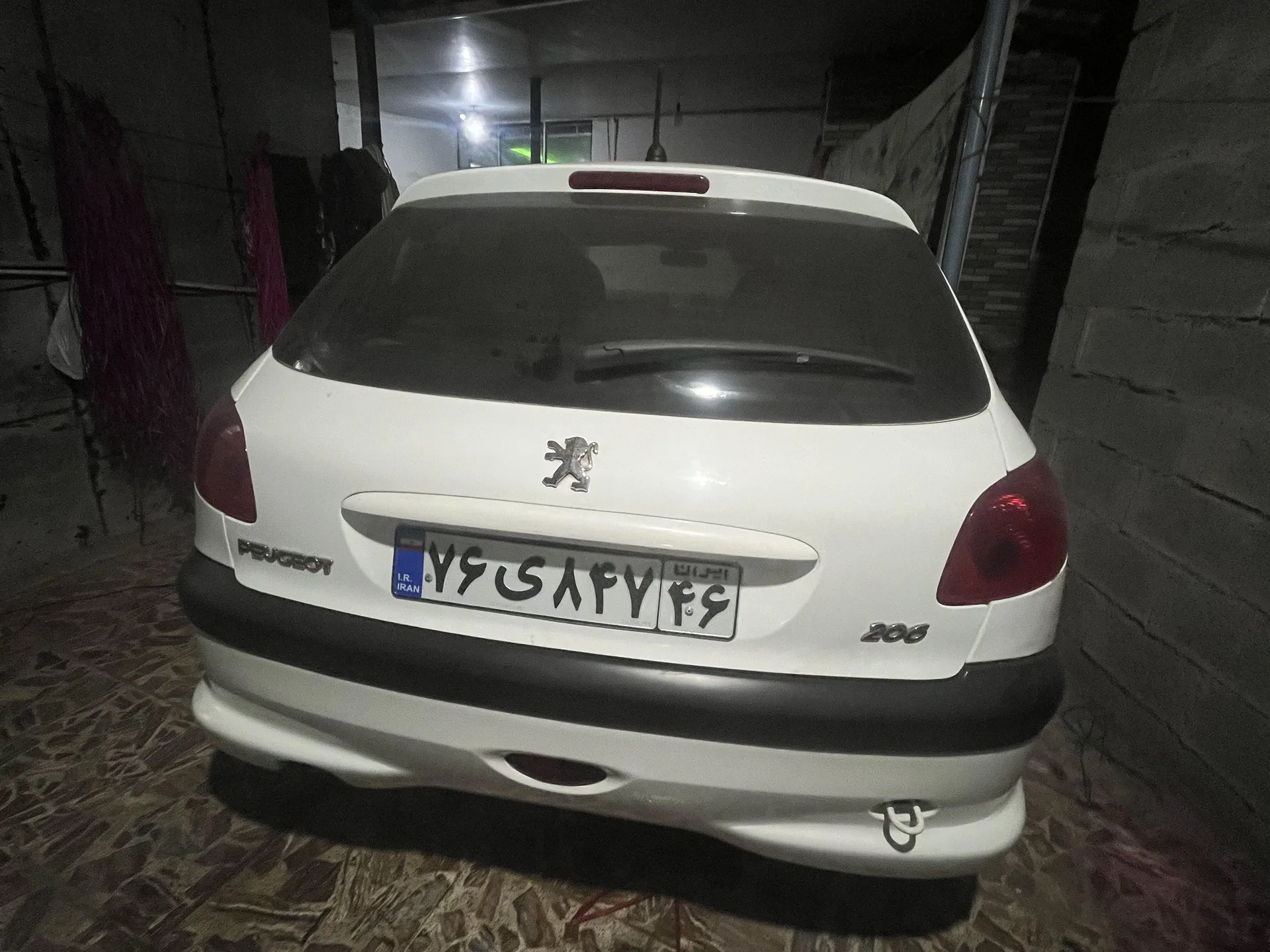 پژو 206