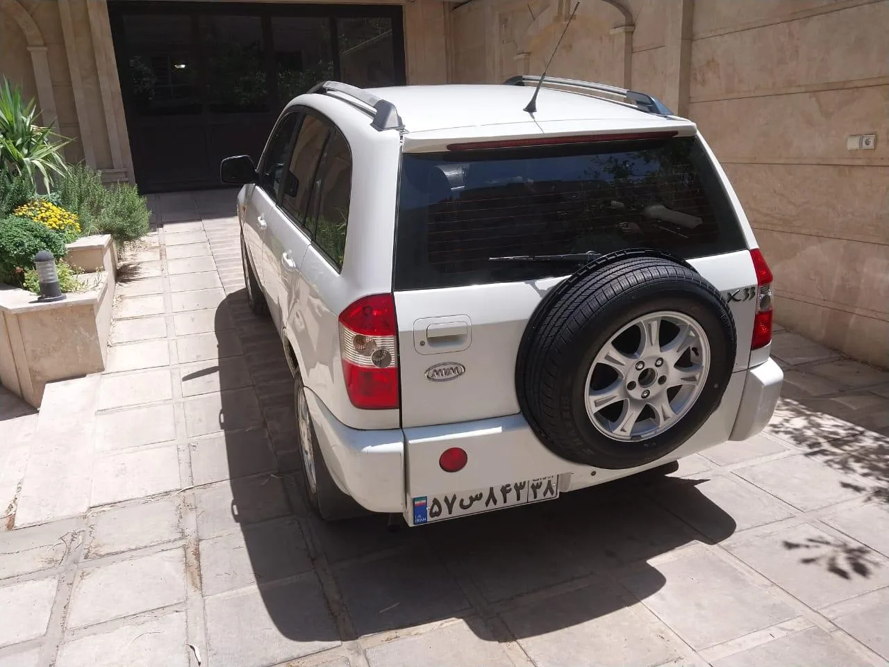 ام وی ام  X33 2