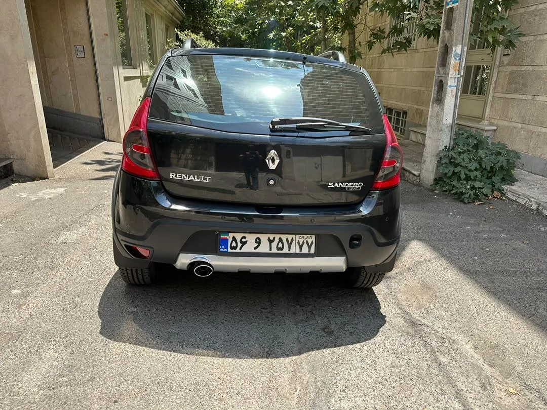 رنو  ساندرو استپ وی 2