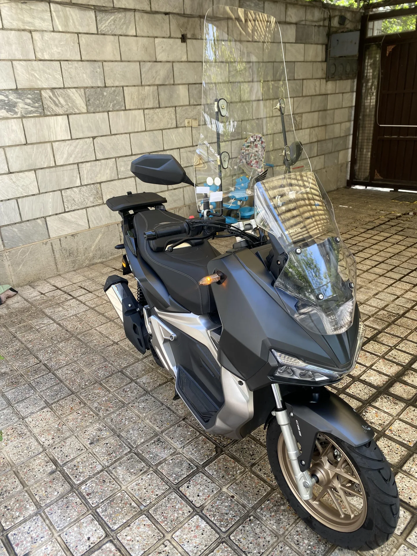 کویر موتور  AGV 150