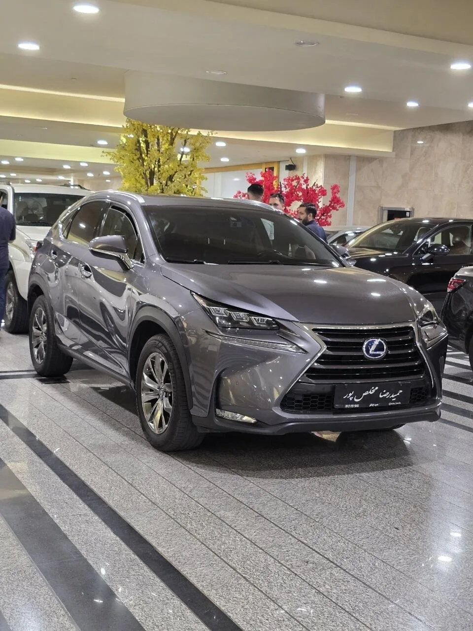 لکسوس NX هیبرید