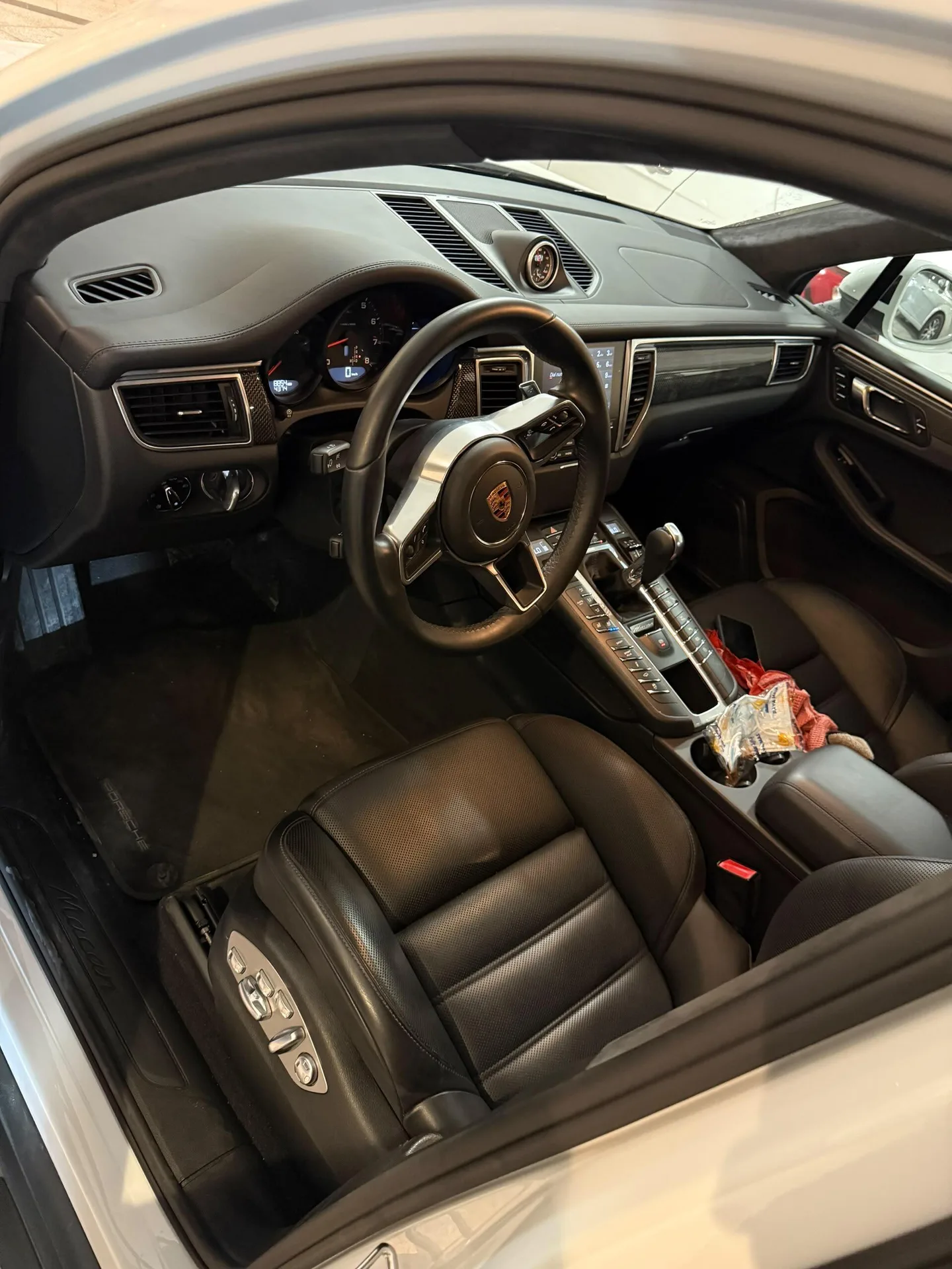 پورشه  ماکان 2