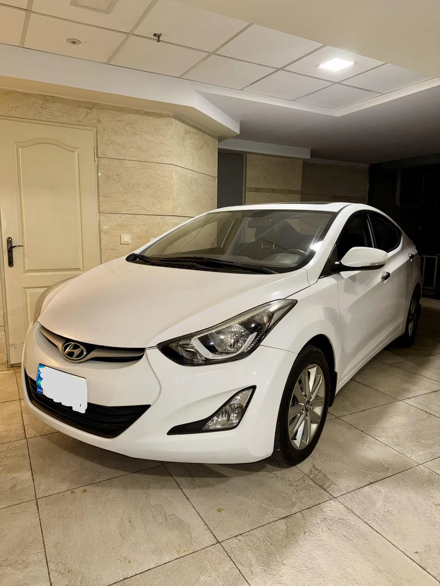 هیوندای  النترا