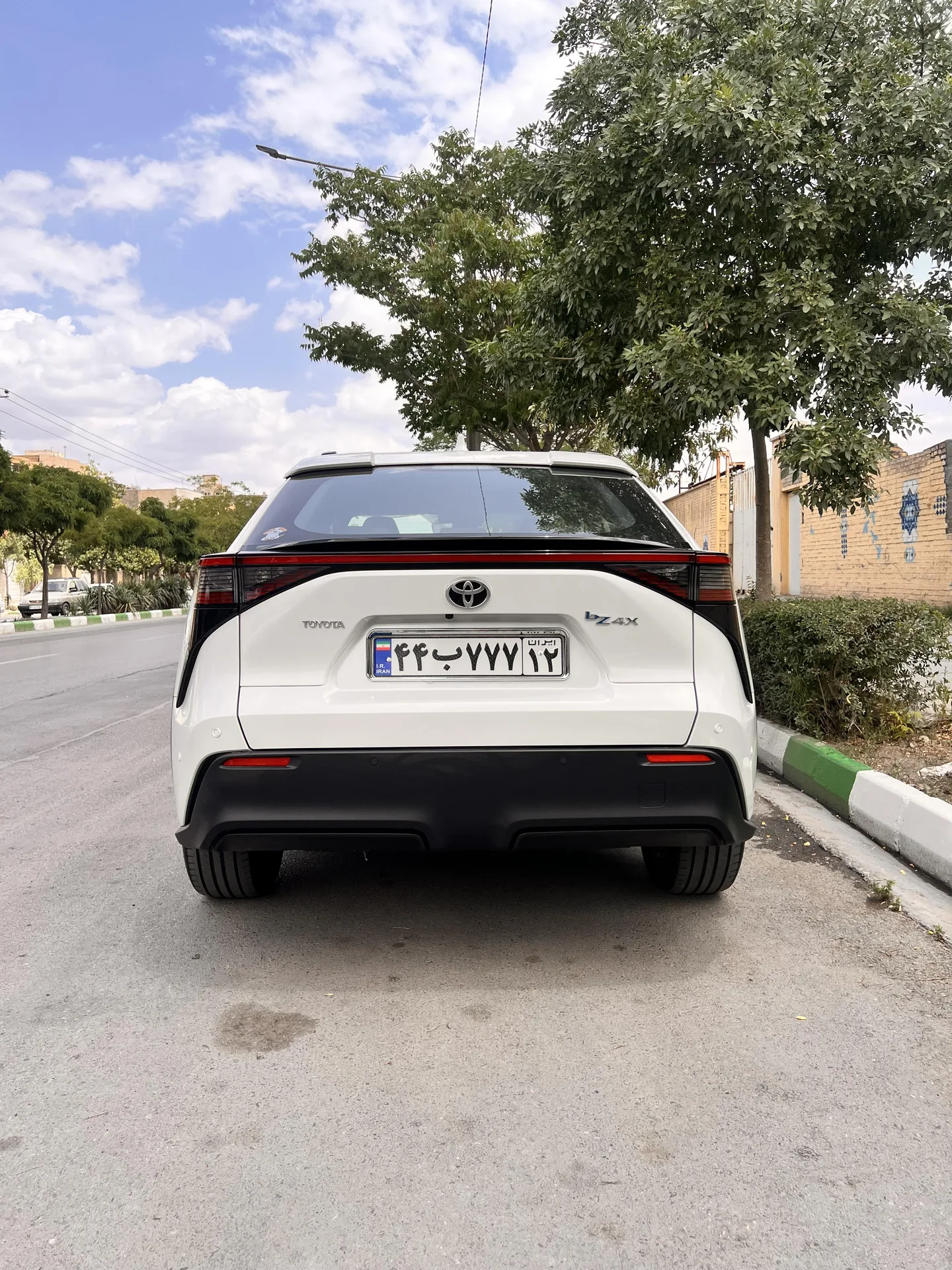 تویوتا  bz4X 2