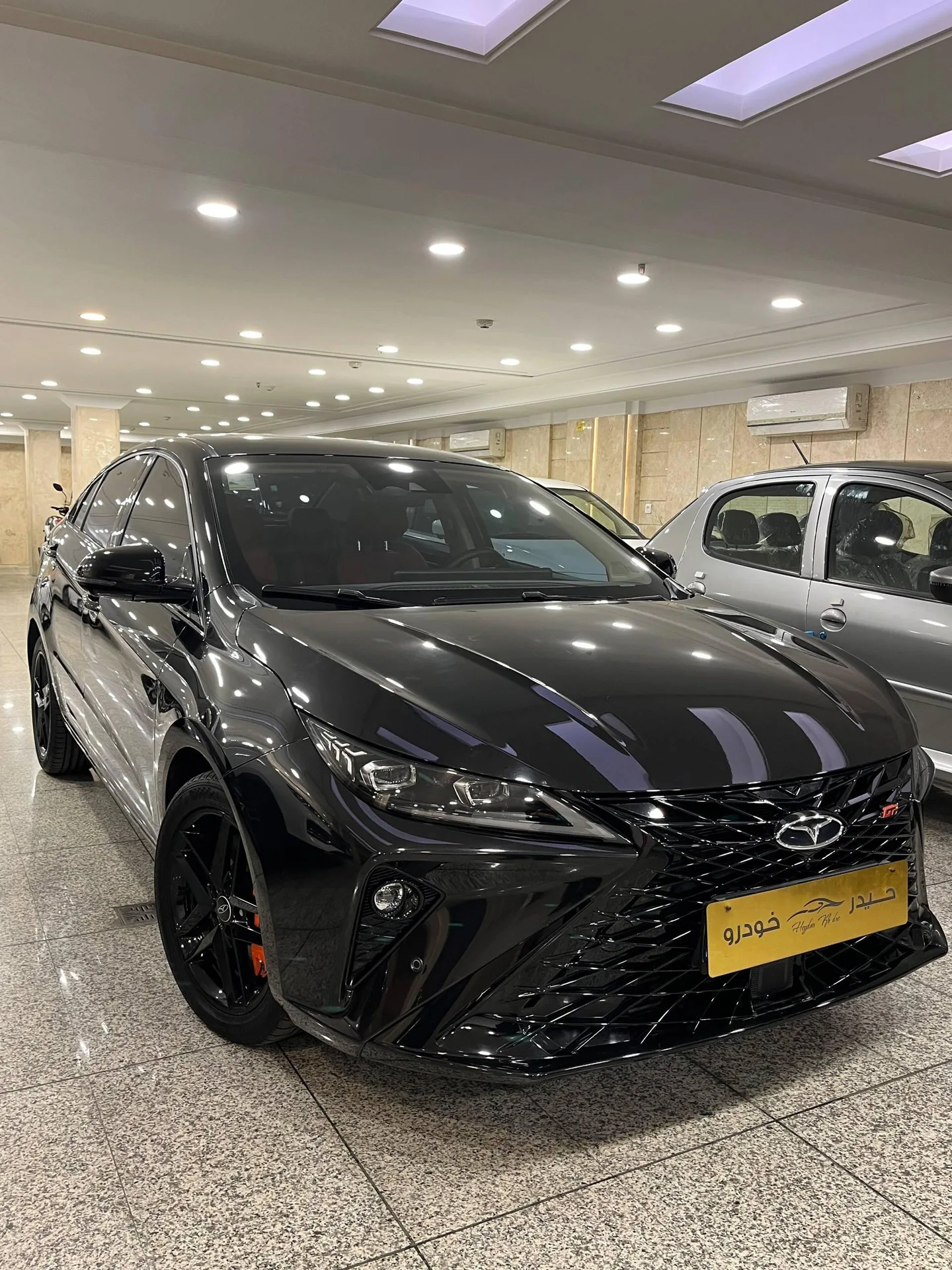 فونیکس  آریزو 6 جی تی (Z6 GT) 3