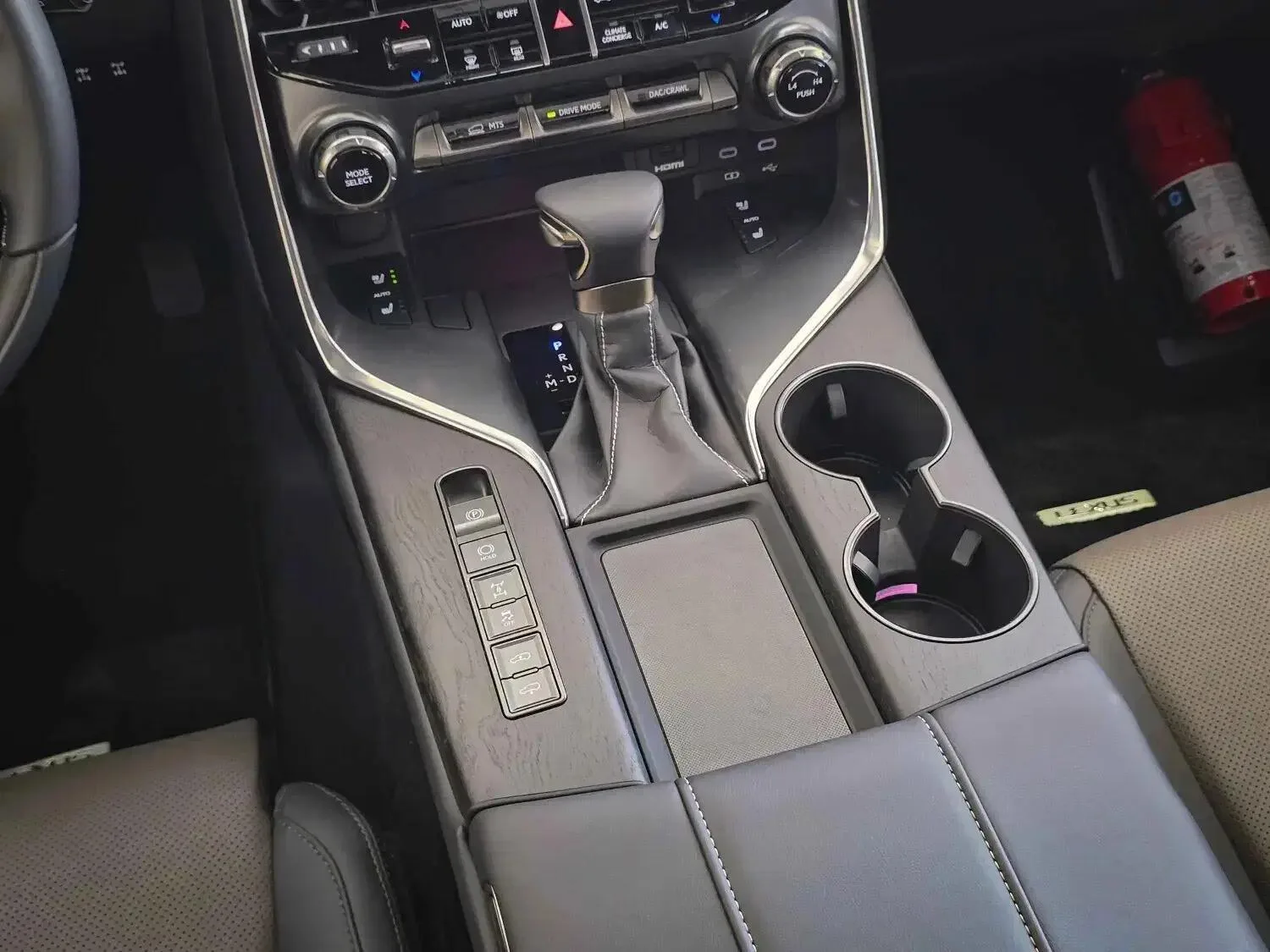 لکسوس  LX 2