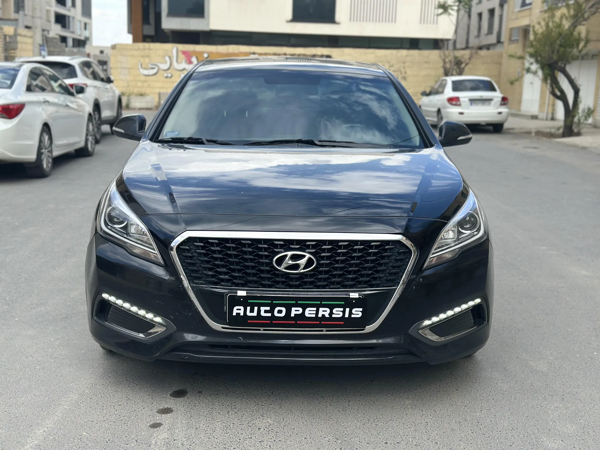 هیوندای سوناتا هیبرید