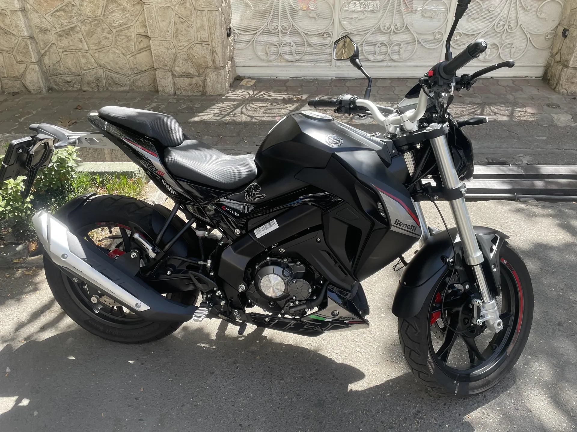 بنلی TNT 180S
