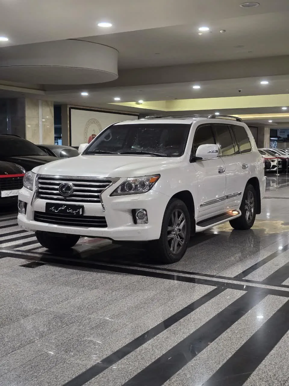 لکسوس  LX 3