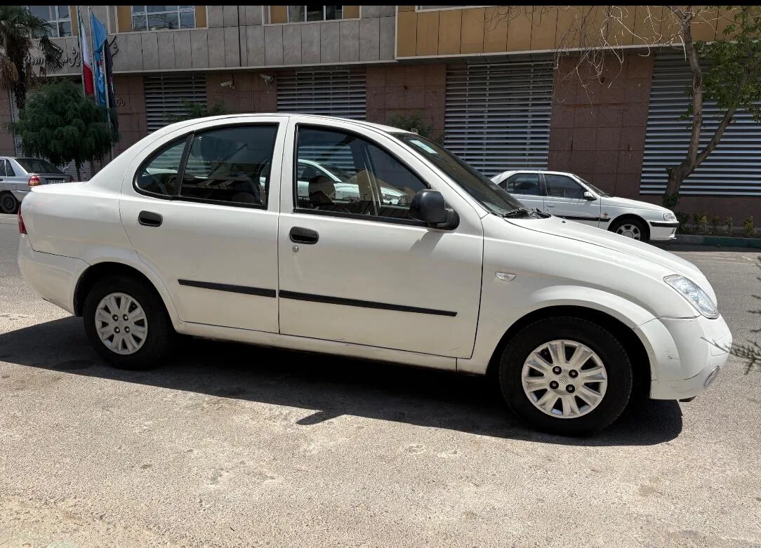 تیبا  صندوق دار 2